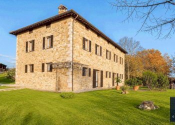 Facciata - Villa via di Borgogiglione, 33, Corciano - foto 16