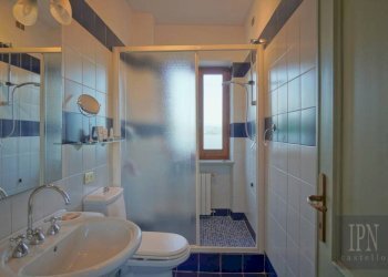 Bagno - Villa viale 1 Maggio, Montone - foto 25