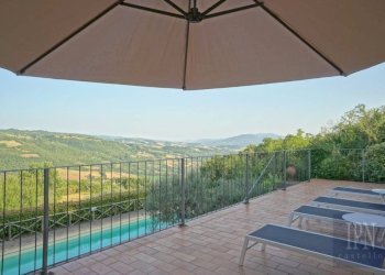 Terrazzo - Villa viale 1 Maggio, Montone - foto 33