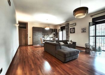 2.jpeg - Trilocale Via Finocchiari 143A, Aci Catena - foto 3