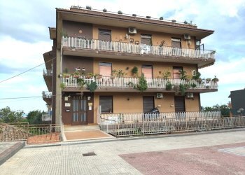 24.jpeg - Trilocale Via Finocchiari 143A, Aci Catena - foto 26