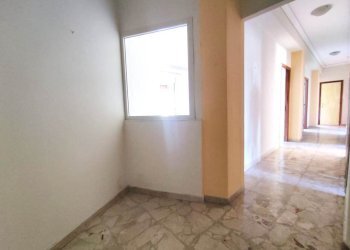 Foto - Quadrilocale Via Nizzeti 18, Valverde - foto 5