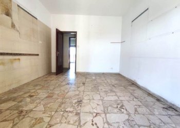 Foto - Quadrilocale Via Nizzeti 18, Valverde - foto 12