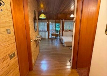 Stanza arredata - Monolocale viale Capuccio, 57, Bardonecchia - foto 7