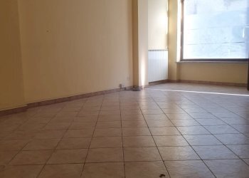 Locale Commerciale Via Umberto I, 53, Piasco - foto 13