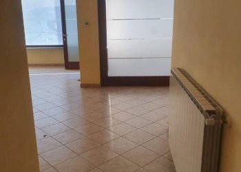 Locale Commerciale Via Umberto I, 53, Piasco - foto 23