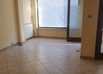 Locale Commerciale Via Umberto I, 53, Piasco - foto 24