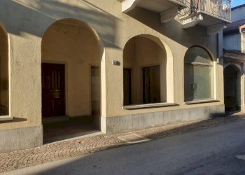 Locale Commerciale Via Umberto I, 53, Piasco - foto 7