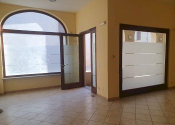 Locale Commerciale Via Umberto I, 53, Piasco - foto 30