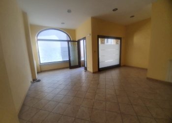 Locale Commerciale Via Umberto I, 53, Piasco - foto 31