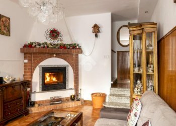 Semi-detached house Tetti corniglia, Marentino - photo 2