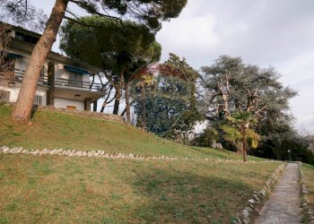 Giardino - Villa via portolino
 
22, Bulciago - foto 4