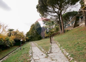 Giardino - Villa via portolino
 
22, Bulciago - foto 7