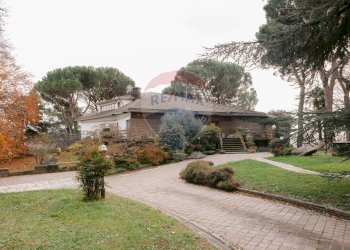 Giardino - Villa via portolino
 
22, Bulciago - foto 17