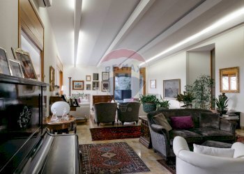 Soggiorno - Villa via portolino
 
22, Bulciago - foto 35