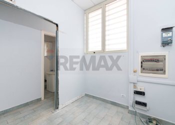 Stanza vuota - Commercial Premises Via Cesare Baronio
 
51, Roma - photo 7