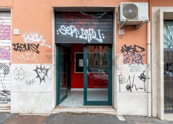 Edificio all\'aperto - Commercial Premises Via Cesare Baronio
 
51, Roma - photo 13