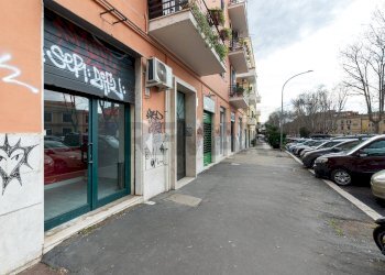 Edificio all\'aperto - Commercial Premises Via Cesare Baronio
 
51, Roma - photo 14
