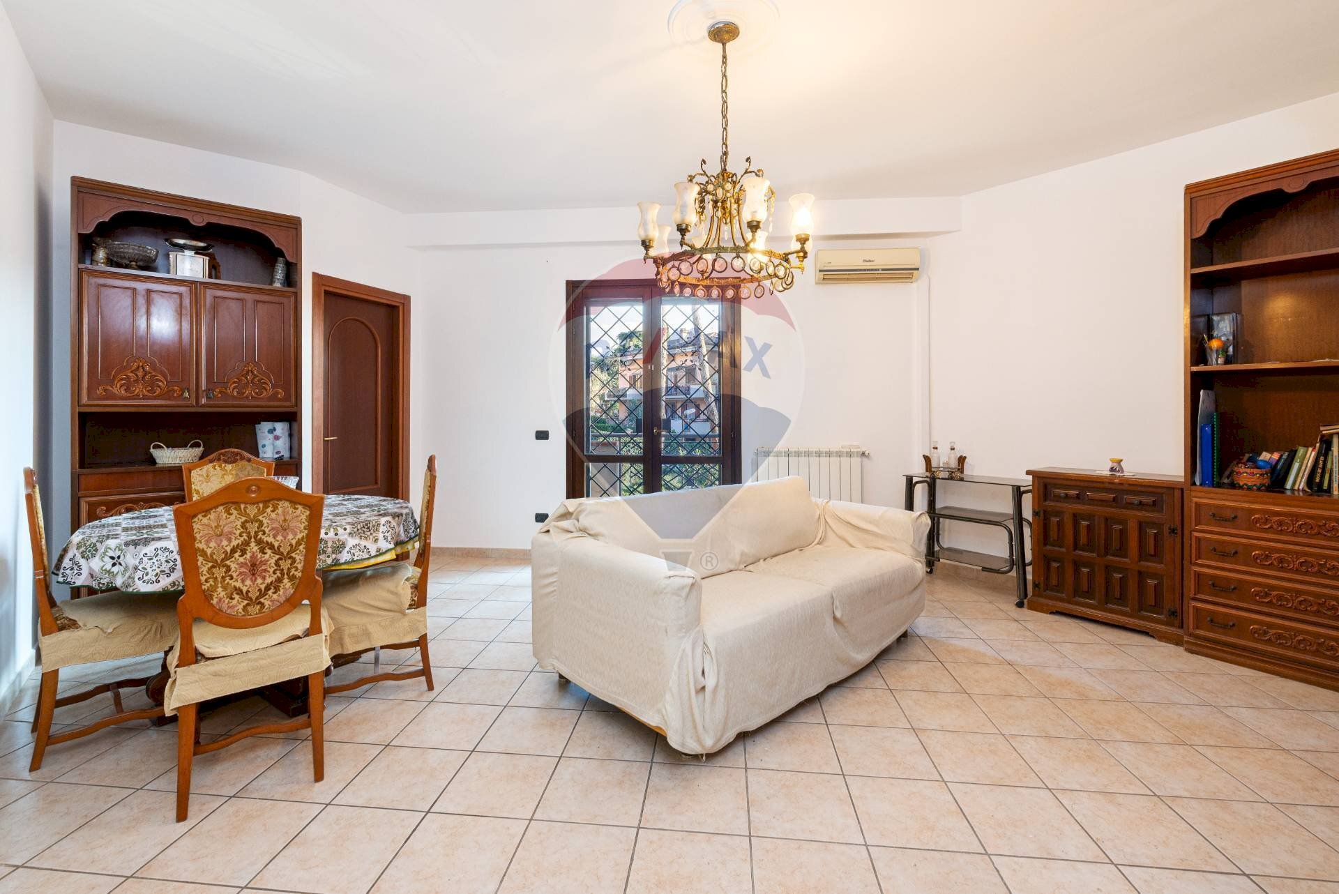 Sala da pranzo - Quadrilocale Via Vittime del Fascismo
5, Grottaferrata - foto 2