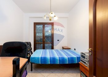 Camera / camera da letto - Quadrilocale Via Vittime del Fascismo
 
5, Grottaferrata - foto 12