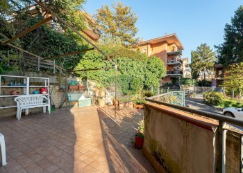 Terrazza - Quadrilocale Via Vittime del Fascismo
 
5, Grottaferrata - foto 18