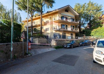 Edificio all\'aperto - Quadrilocale Via Vittime del Fascismo
 
5, Grottaferrata - foto 26