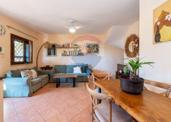 Sala da pranzo - Casa semi indipendente Via Bersone
 
43, Roma - foto 1