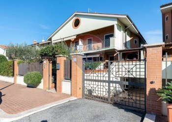 Casa all\'aperto - Casa semi indipendente Via Bersone
 
43, Roma - foto 39