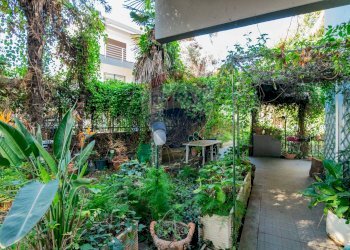 Giardino - Appartamento via Federico De Roberto, Aci Castello - foto 27