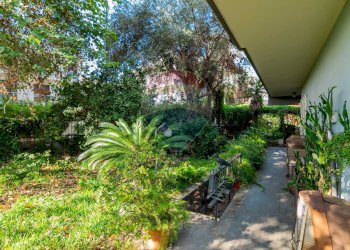 Giardino - Appartamento via Federico De Roberto, Aci Castello - foto 29