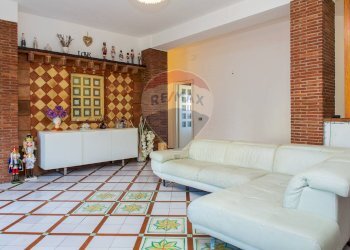 Soggiorno - Appartamento via belvedere
 
18, San Giovanni la Punta - foto 9