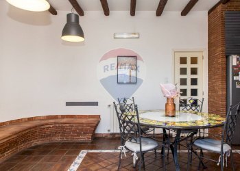 Sala da pranzo - Appartamento via belvedere
 
18, San Giovanni la Punta - foto 35