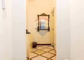 Hall / corridoio - Appartamento via belvedere
 
18, San Giovanni la Punta - foto 38