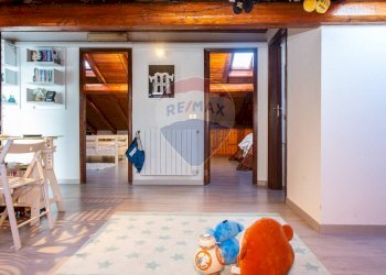 Sala da pranzo - Appartamento via belvedere
 
18, San Giovanni la Punta - foto 54