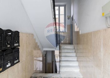 Ricezione / Lobby - Quadrilocale Via Suor Maria Mazzarello
 
42, Catania - foto 2