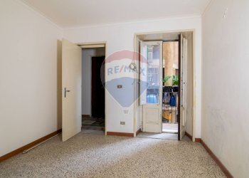 Stanza vuota - Quadrilocale Via Suor Maria Mazzarello
 
42, Catania - foto 7