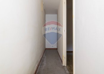 Hall / corridoio - Quadrilocale Via Suor Maria Mazzarello
 
42, Catania - foto 10