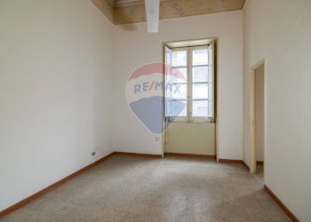 Stanza vuota - Quadrilocale Via Suor Maria Mazzarello
 
42, Catania - foto 14