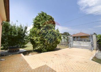 Casa all\'aperto - Casa indipendente Via Dell' Euforbia
 
11, Catania - foto 18