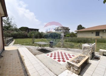 Terrazza - Casa indipendente Via Dell' Euforbia
 
11, Catania - foto 20