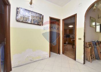 Hall / corridoio - Casa indipendente Via Dell' Euforbia
 
11, Catania - foto 34