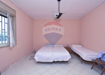 Camera / camera da letto - Casa indipendente Via Dell' Euforbia
 
11, Catania - foto 37