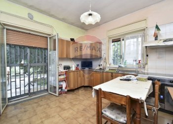 Cucina - Casa indipendente Via Dell' Euforbia
 
11, Catania - foto 42