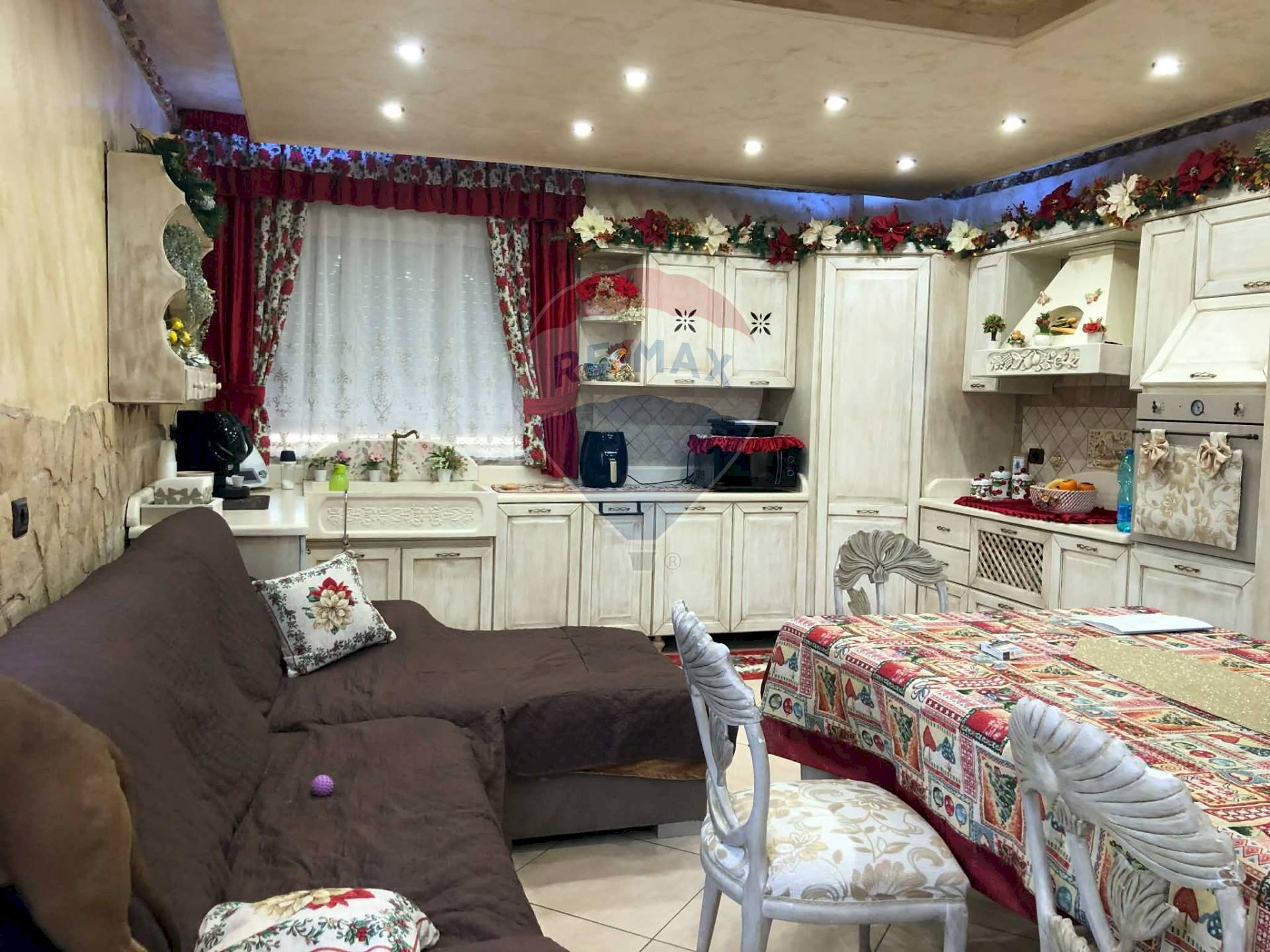 Sala da pranzo - Quadrilocale viale mocada
 
1, Catania - foto 3