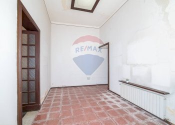 Stanza vuota - Appartamento Viale Vittorio Veneto
 
12, Catania - foto 10