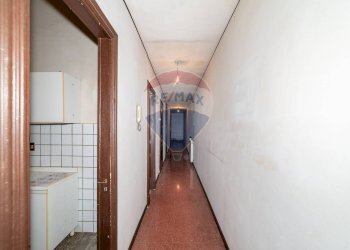 Hall / corridoio - Appartamento Viale Vittorio Veneto
 
12, Catania - foto 15