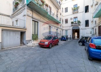 Edificio all\'aperto - Appartamento Viale Vittorio Veneto
 
12, Catania - foto 37