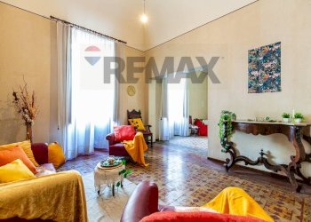 Soggiorno - Apartment Viale Vittorio Veneto
 
12, Catania - photo 8