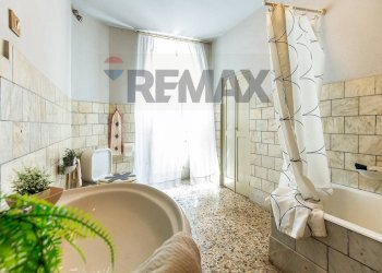 Bagno - Apartment Viale Vittorio Veneto
 
12, Catania - photo 53
