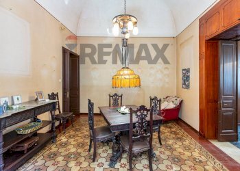 Sala da pranzo - Apartment Viale Vittorio Veneto
 
12, Catania - photo 66